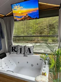 Ria Suit Bungalow - Image 3