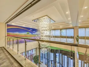 Lavande Hotel Chengde Summer Resort Outer Eight Temples - Image 3