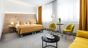 Primma Hotel - Image 2