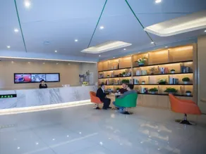 Vatica Xuzhou High Speed Railway Station Hotel - Image 5