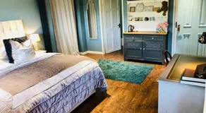 Heydon Private Guest Suite Self Check-in & Parking - Image 2