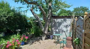 Crown Cabin Wiltshire near Longleat and Bath - Image 4