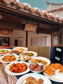 Shangqinglou Qing Dynasty Courtyard Inn - Image 2