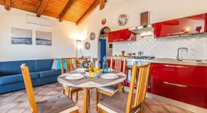 Sun House - Happy Rentals - Image 4