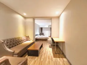 Green Business Hotel - Image 2
