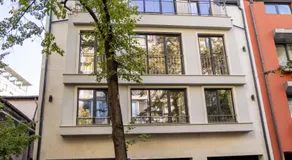Free Parking Modern 1BR Comfort in Oborishte - Image 4
