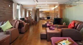 Grand City Hall Hotel & Serviced Residences - Image 5