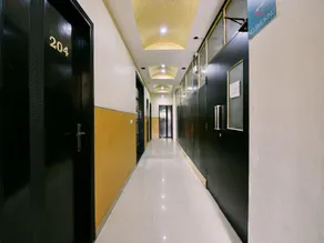 543 La Ola Boutique Hotel - Image 2