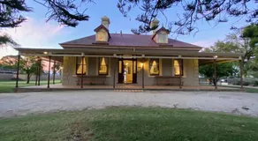 Bon Accord Boutique Accommodation - Image 5