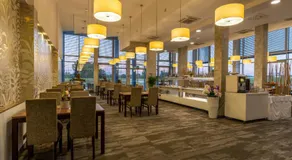 Hotel Ring - Image 3