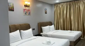 Lux City Hotel - Image 2