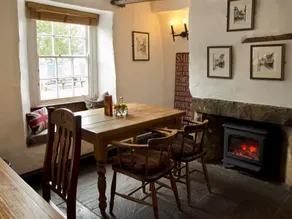 The Kings Arms Hotel - Image 3
