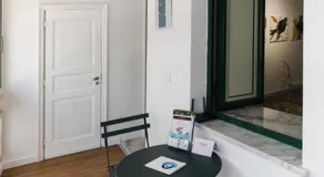 Manis Suite Apartment - Image 3