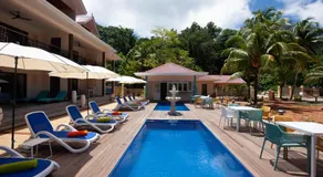 CocoLux Luxury Apartments - Image 2