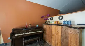 Group Bunkhouse Sleeps 12 Mountain Views - Image 3