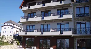 Apartman Sladjana Premier 12 Milmari - Image 4