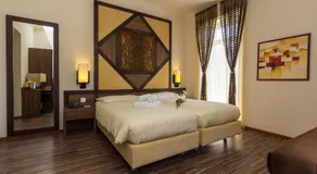 Hotel Riviera - Image 2