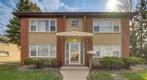 Cozy Couples Escape in Homewood: Pets Welcome! - Image 4