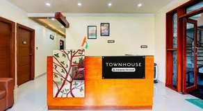 Townhouse MG Road Near Commercial Street - Image 4