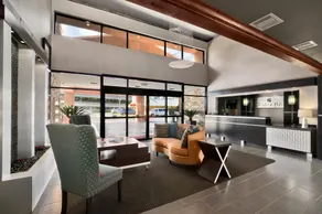 Red Lion Inn & Suites Houston IAH Airport - Image 2