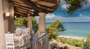 Hotel Porto Pirgos - Image 2