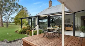The Lodge - By Berry Getaways - Image 4