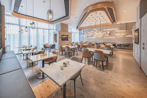 Atour Hotel Changsha Xiyingmen Fancheng - Image 2