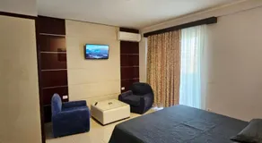 Hotel 045 - Image 2