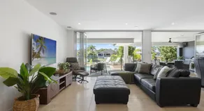 ELITE HOLIDAY HOMES - SEACLUSION BROADBEACH - Image 3