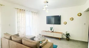 Elegance and comfort just five minutes from the airport - Image 2
