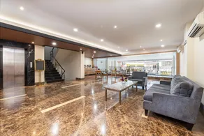 Life Hotel Soekarno Hatta Makassar - Image 3