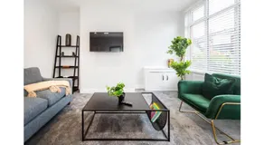 Hassle-Free & Handsome Brand-New 3-Bed Home - Image 2