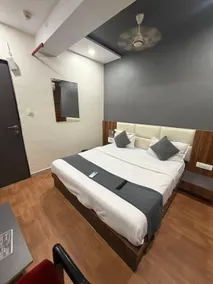 the valentine hotel - Image 3