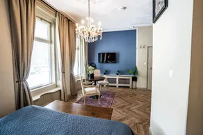 The Hogg House - a city delight for two - Image 2