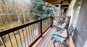 Peaceful Woodbridge Hideaway - Image 5