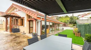 Las Camelias - Image 5