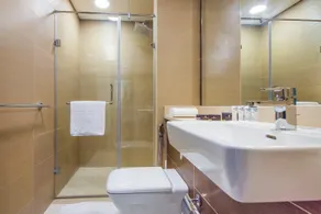 VIP Castles Marina Suites - Bright 2 BR Near Beach - Image 4