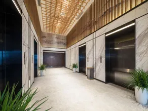JIANGUO PALACE Hotel (Chongqing Yangjiaping Pedestrian Street) - Image 4