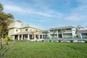 SpicyMango Florea Resort - Image 5