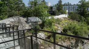 All in one Loft with Balcony and Free parking - Image 5