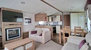 Betty by the Bay, Church Farm Caravan Stay - Image 2