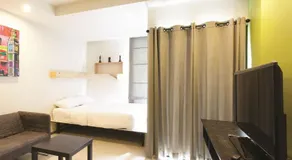 Varrzon Residence Srinakarin 56 - Image 2