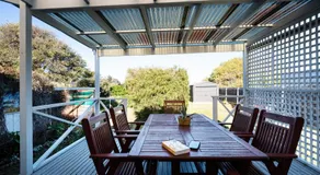 Hilltop Cottage - Beachside Escape with Fireplace - Image 4