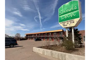 Sands Inn Rock Springs Near I-80 - Image 4