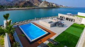 The Wave Villa - Al Dana Island Fujairah - Image 1