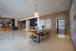 Hanting Hotel Rizhao Lanshan Bus Terminal - Image 3