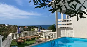 Garden Resort - Apartments Ruzmarin - Image 2