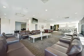 Winter CBD retreat,Fireplace,Free secure parking, Balcony, NETFLIX, FREE WIFI, Walk to Rundle St, UniAdelaide, Casino, Pubs, Cafes - Image 3