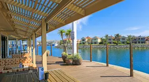 Marina Hotel - Image 2