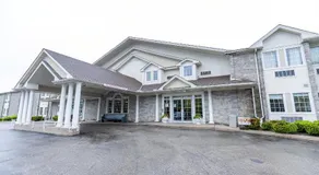 Gordon Hall Residence - Image 4